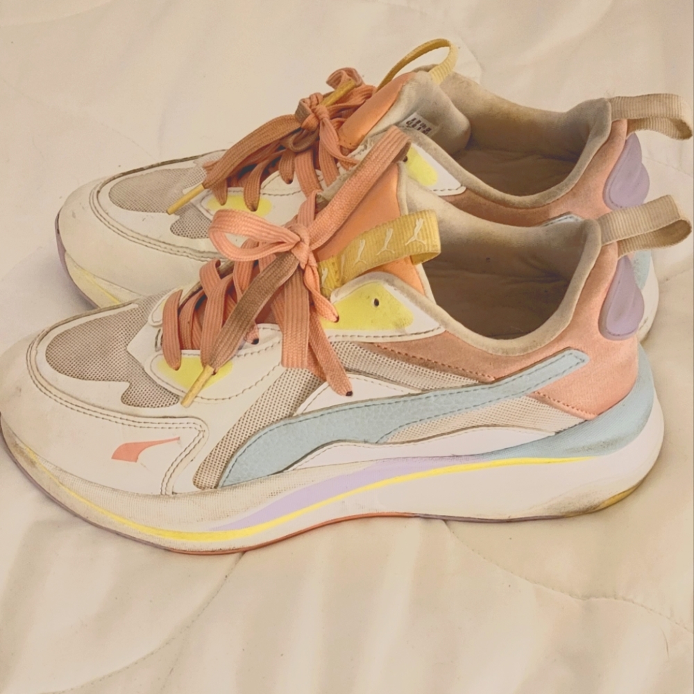 Used size 9, Pumas